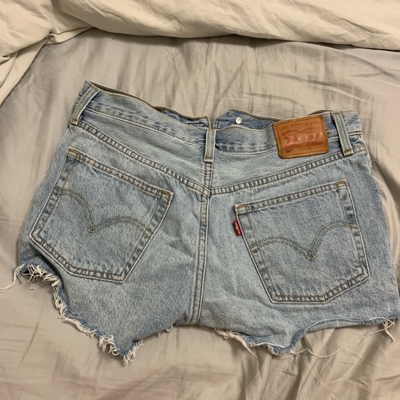 Levi’s 501’s - Picture 2 of 3